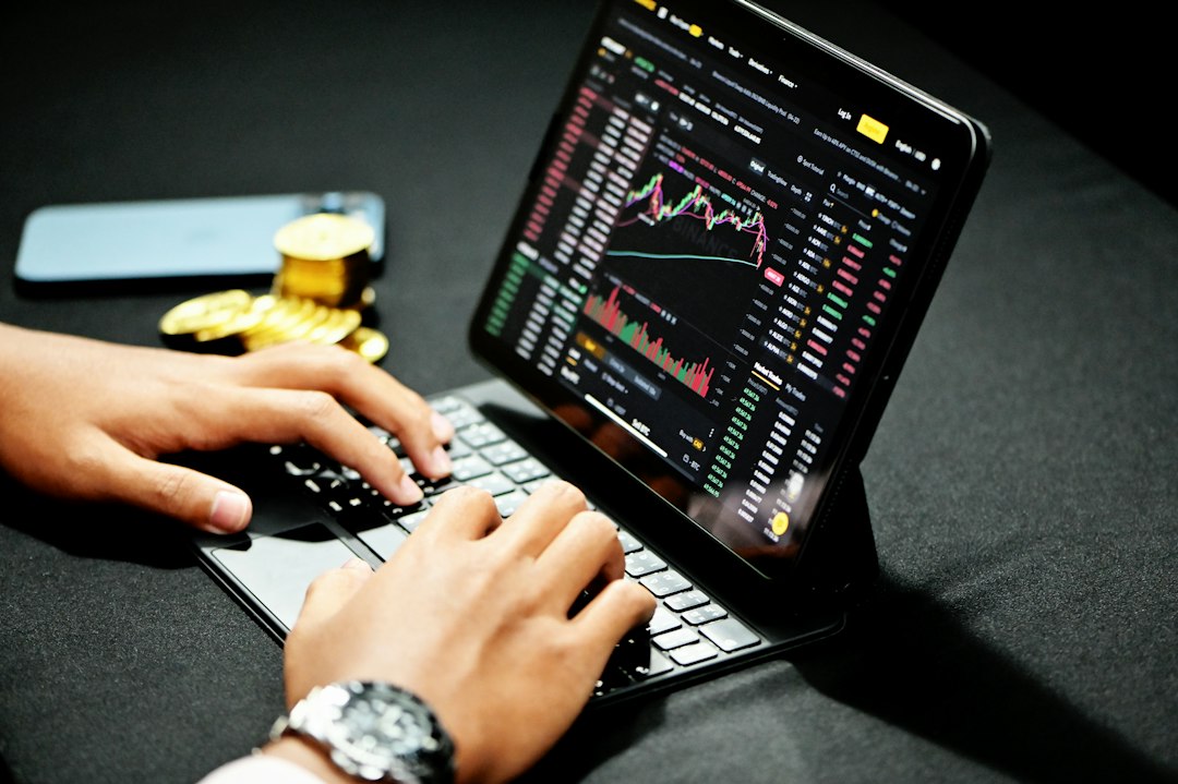 Brazil Daily: Dow Futures Rise, Oil Slides, Dollarization vs CDI – September 23, 2026