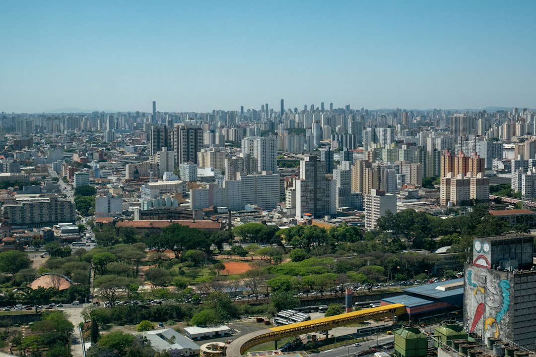 Brazil Markets: Ibovespa Eyes PMIs, Flávio vs Lula Runoff, Oil Falls – October 05, 2026